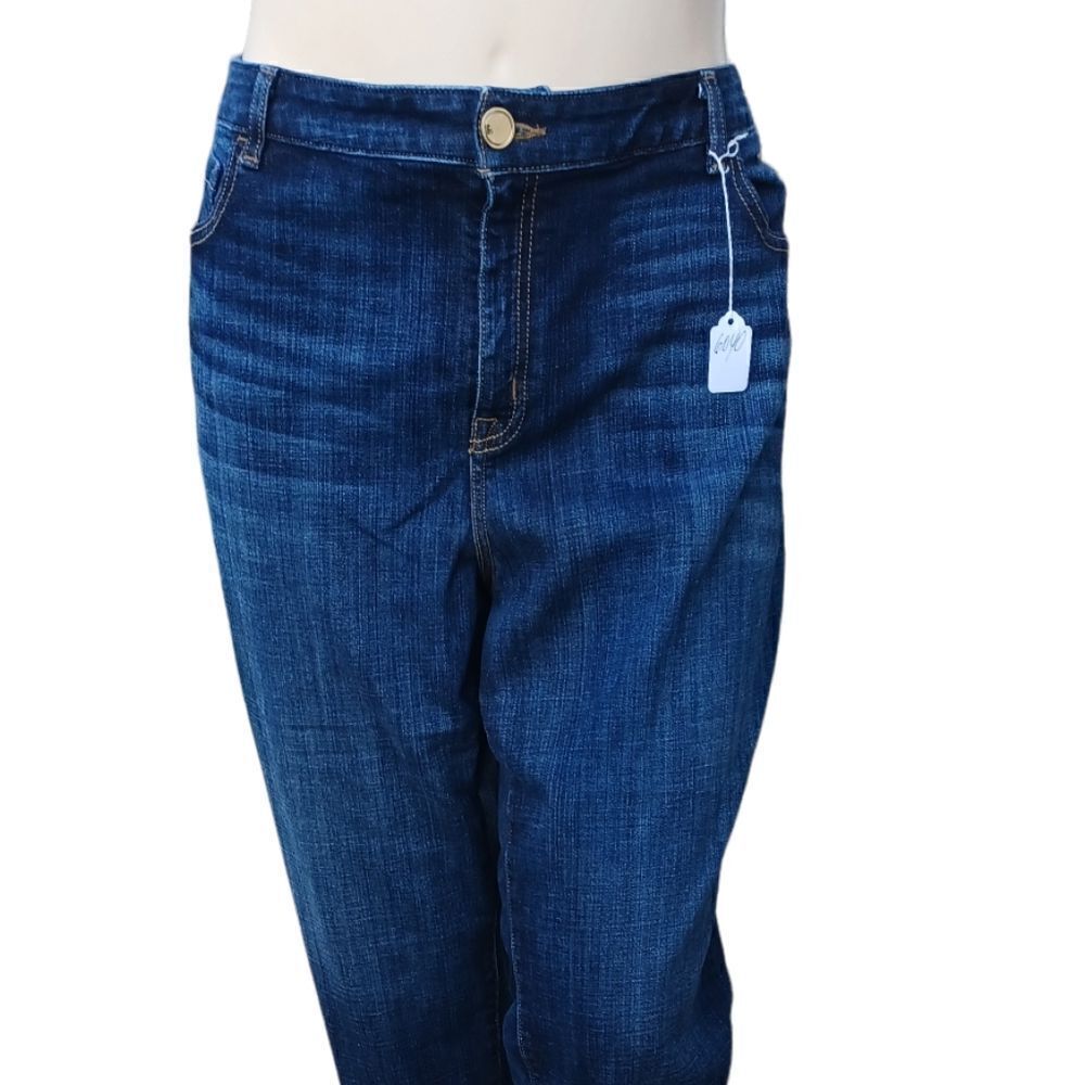 60402....Lane Bryant  Crop Jeans Size 24, W44"  20"Inseam  11 1/2"Rise