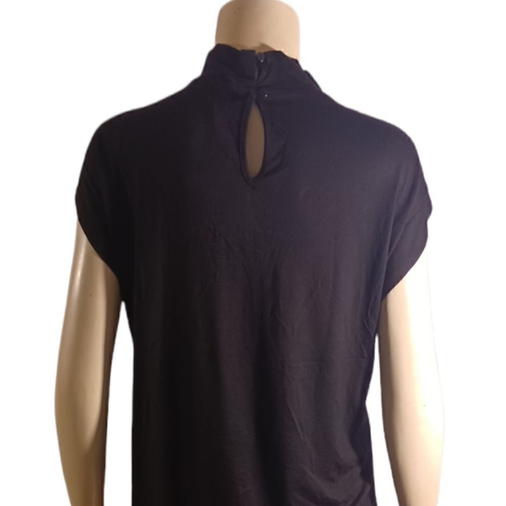 608033....Criss-cross Top Mock Neck Size XL