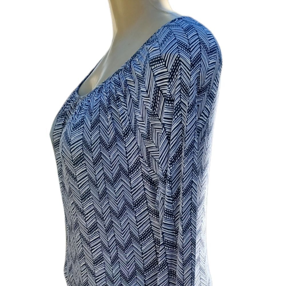 611533...Daisy Fuentes Long Sleeves Caual Blouse Size Medium