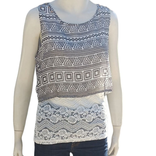 611333....Joy&Co Sleeveless Top Size Medium
