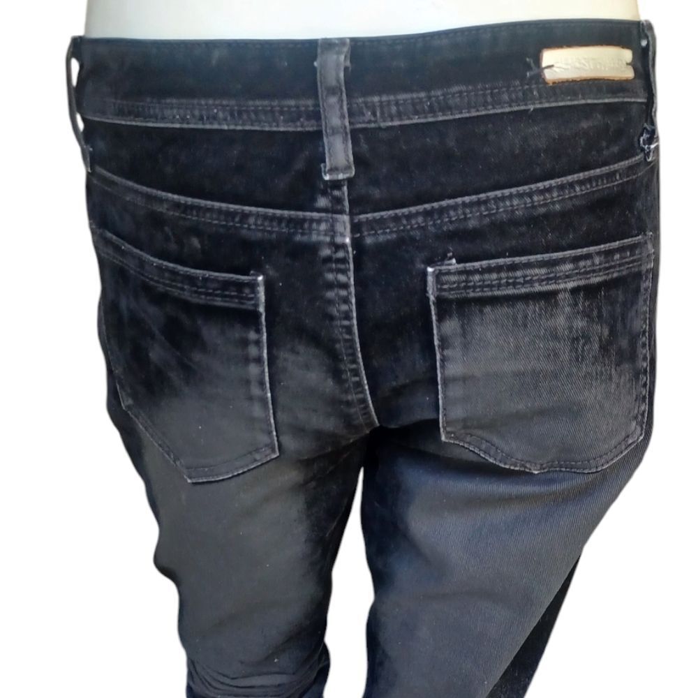 8125....Almost Famous Premium Skinny Jeans Size 7