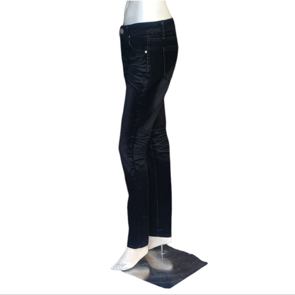 8125....Almost Famous Premium Skinny Jeans Size 7