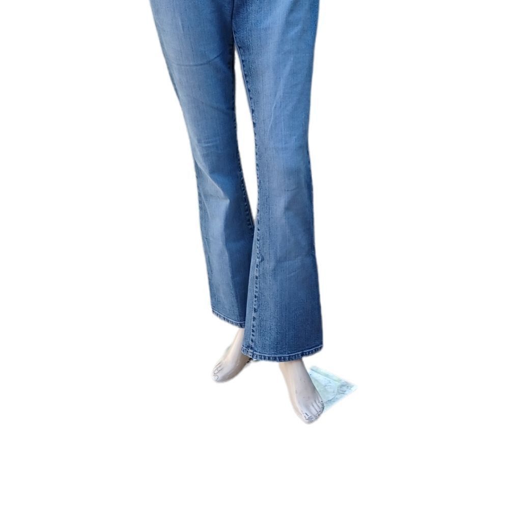 619132....Express Jeans Bootcut Size 7/8, 29"W, 30" Inseam 10"Rise
