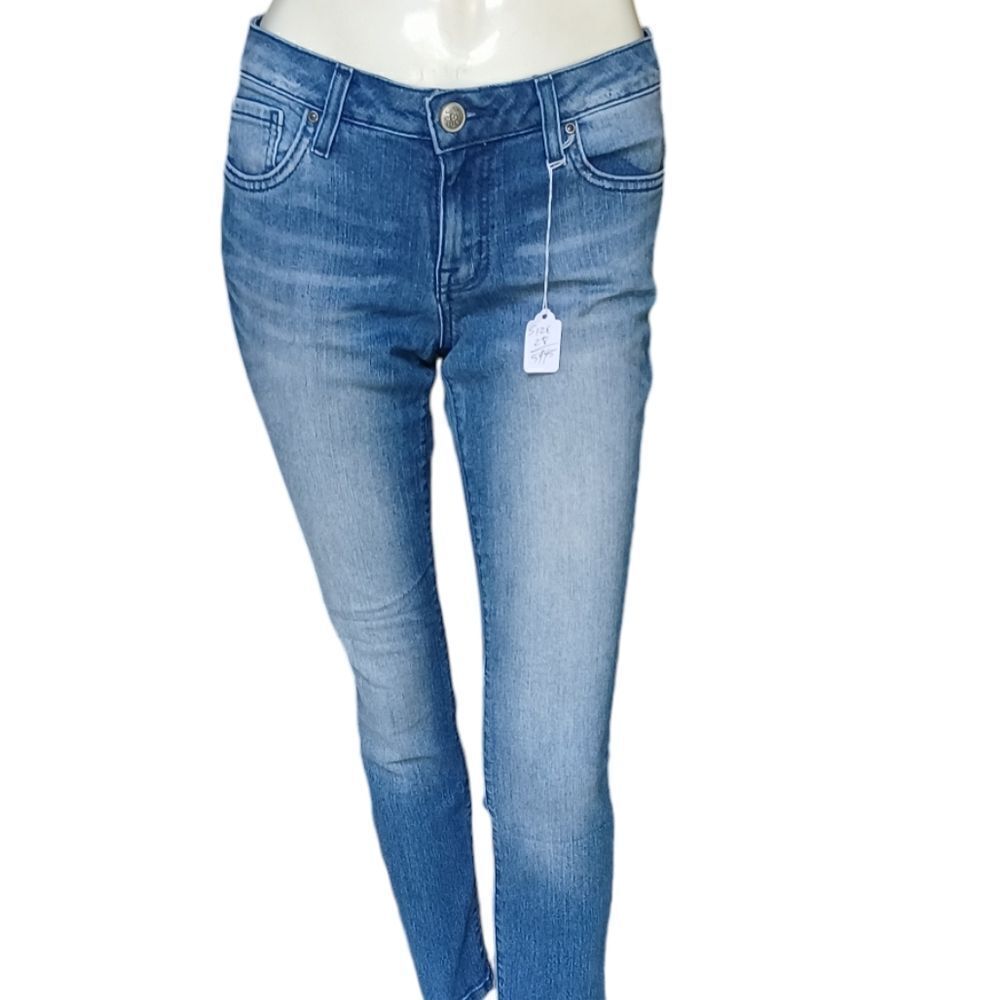 594531....Jessica Simpson Skinny Jeans Size 28, 27"Inseam 8"Rise