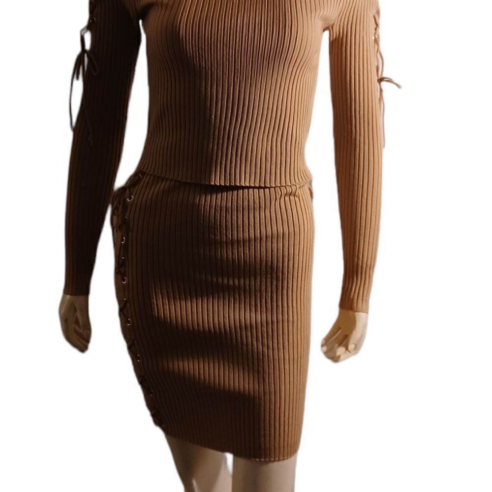 606233...New Look Polyester Pencil Skirt & Long Sleeve Top Set (Junior Sizes)