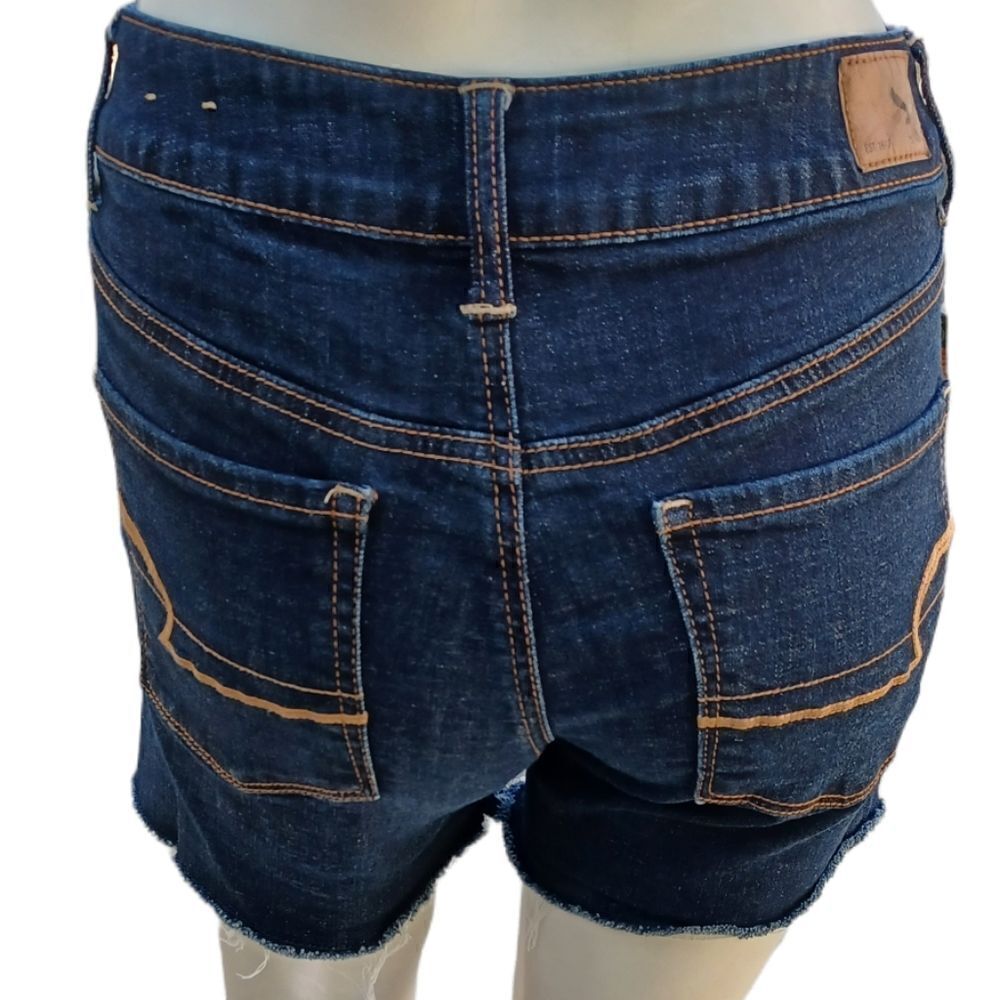 605434....American Eagle Outfitters Jean Shorts Size 2, 27"W, 4" Inseam, 8" Rise
