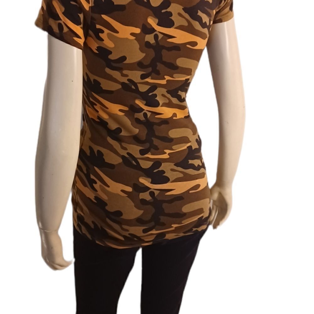 608733....NWOT..Wet Seal Short Sleeve Camo Top