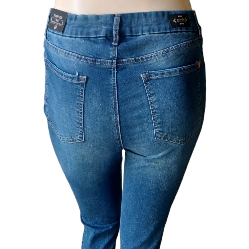 673336...Nanette High Rise Crop Jeans Size 14, W33"  24"Inseam  11"Rise