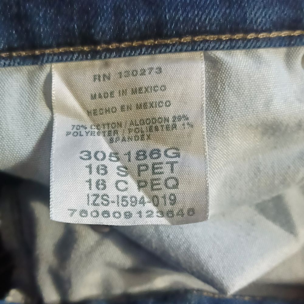 701718....Lee Relaxed Fit Straight leg Jeans Size 16SPET, W34" 26"Inseam 12"Rise