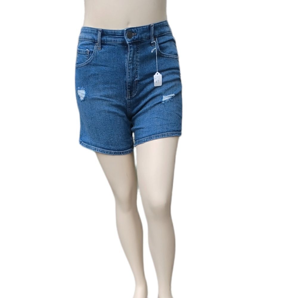61337..RSQ Super High Rise Mom Jean Shorts Size 28, W29"  12"Rise