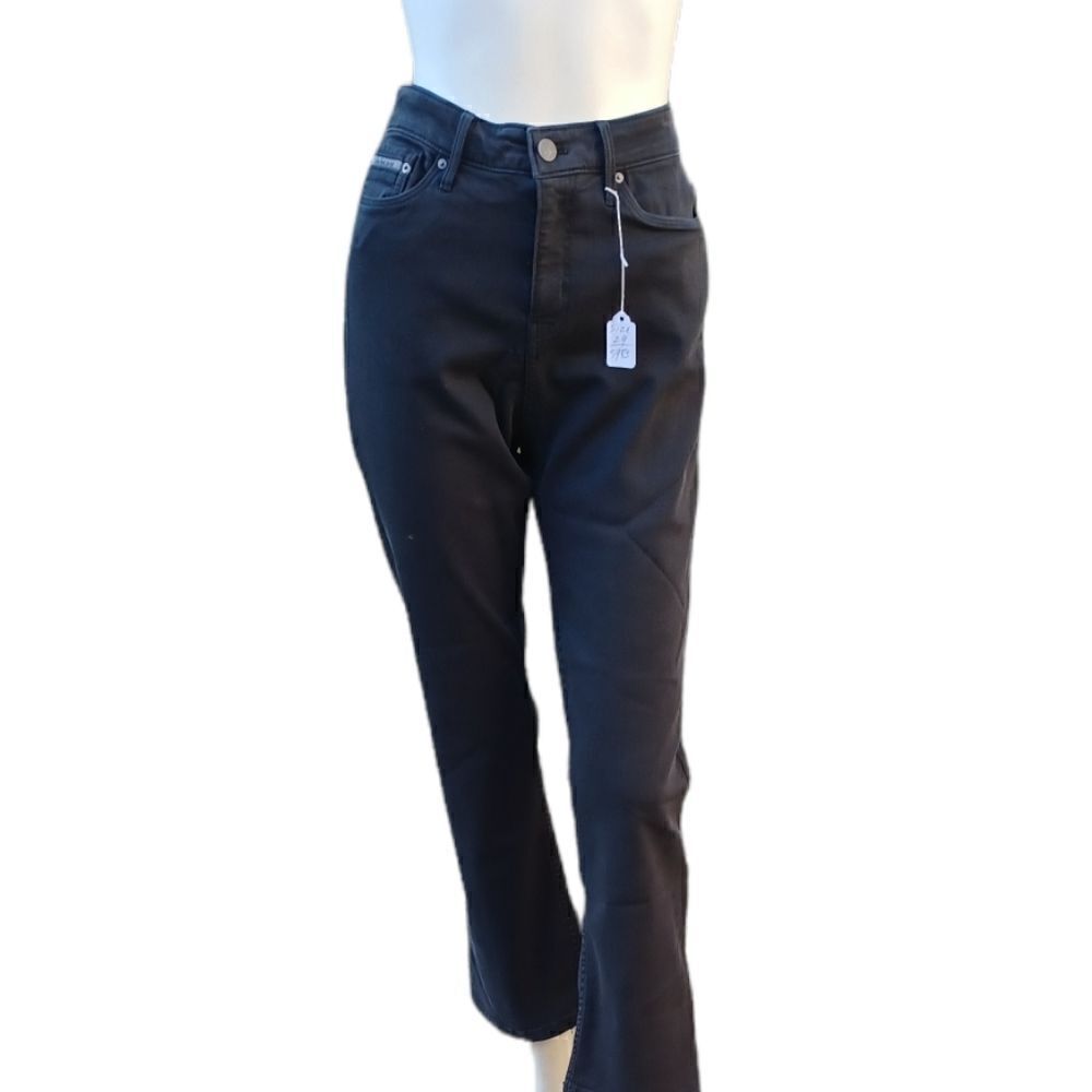 59839....Calvin Klein Kick Flare Jeans Size 29, 26" Waist 25" Inseam 10" Rise