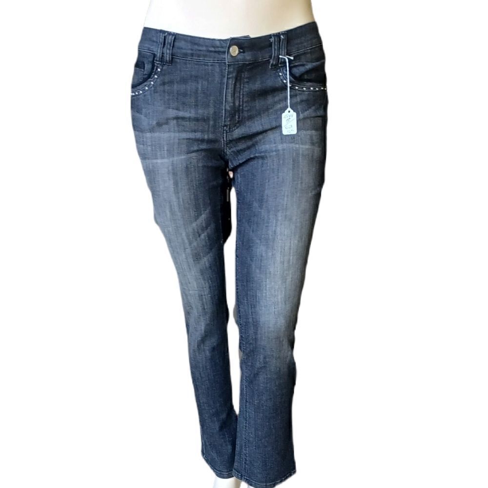 50445....White House Black Market Bootcut 10S, W32" 29"Inseam 8" Rise