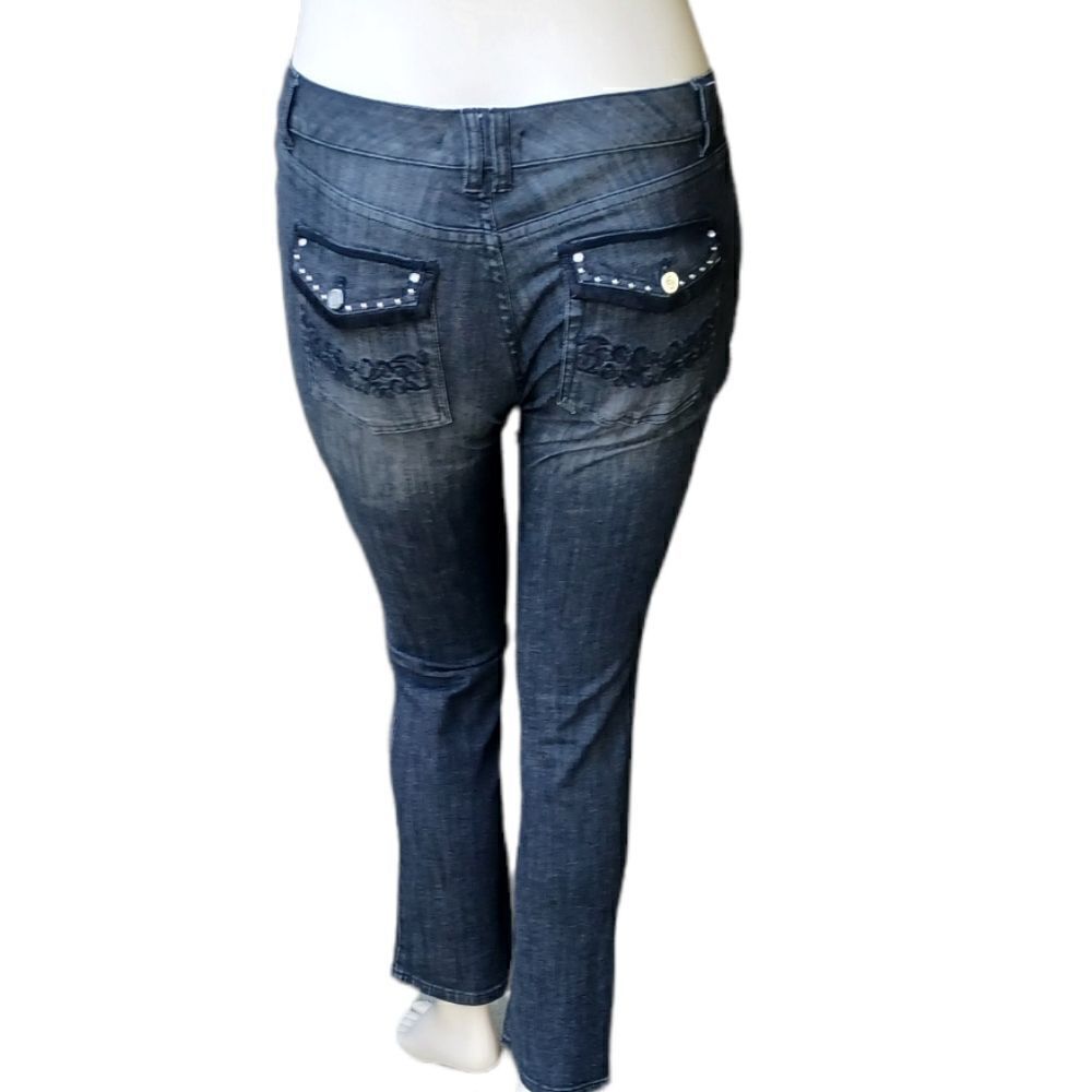 50445....White House Black Market Bootcut 10S, W32" 29"Inseam 8" Rise