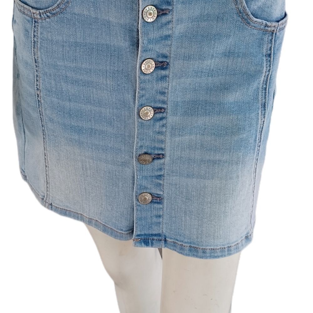 613431....American Eagle Jean Mini Skirt Size 4, 30" Waist 14" Rise