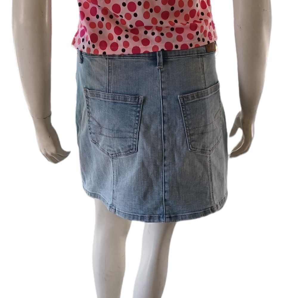 613431....American Eagle Jean Mini Skirt Size 4, 30" Waist 14" Rise