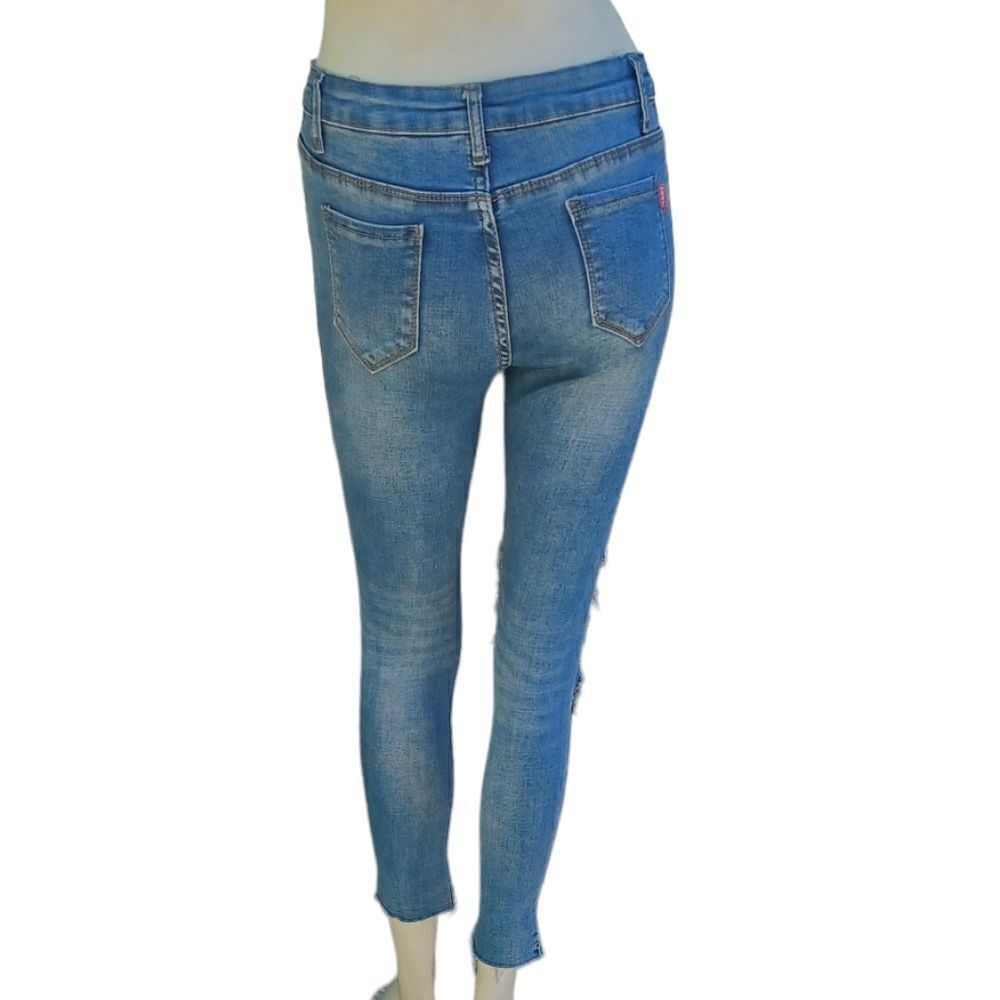 623031.....Skinny Jeans Size 28" Waist