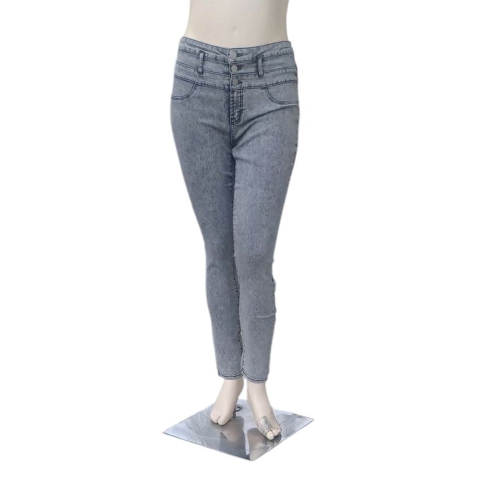8164....No Boundaries Acid Wash Skinny Jeans Size 17, W"33"  29" Inseam 10"Rise