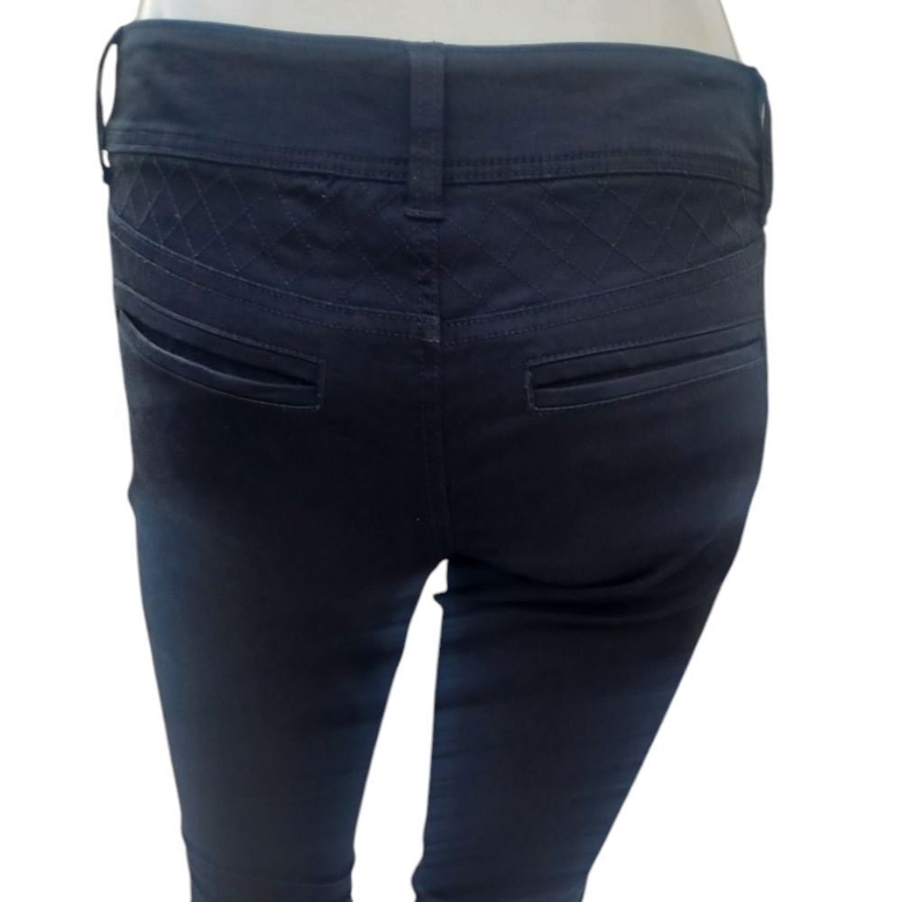 8167... American Eagle Outfitters Skinny Style Size 2, W28", 26" Inseam 7" Rise
