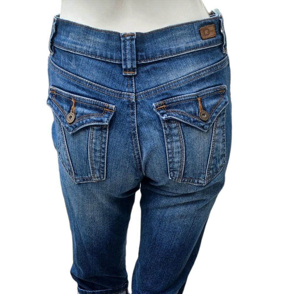 683012....DKNY Crop Jeans Size 2P, W25" 20"Inseam  8"Rise