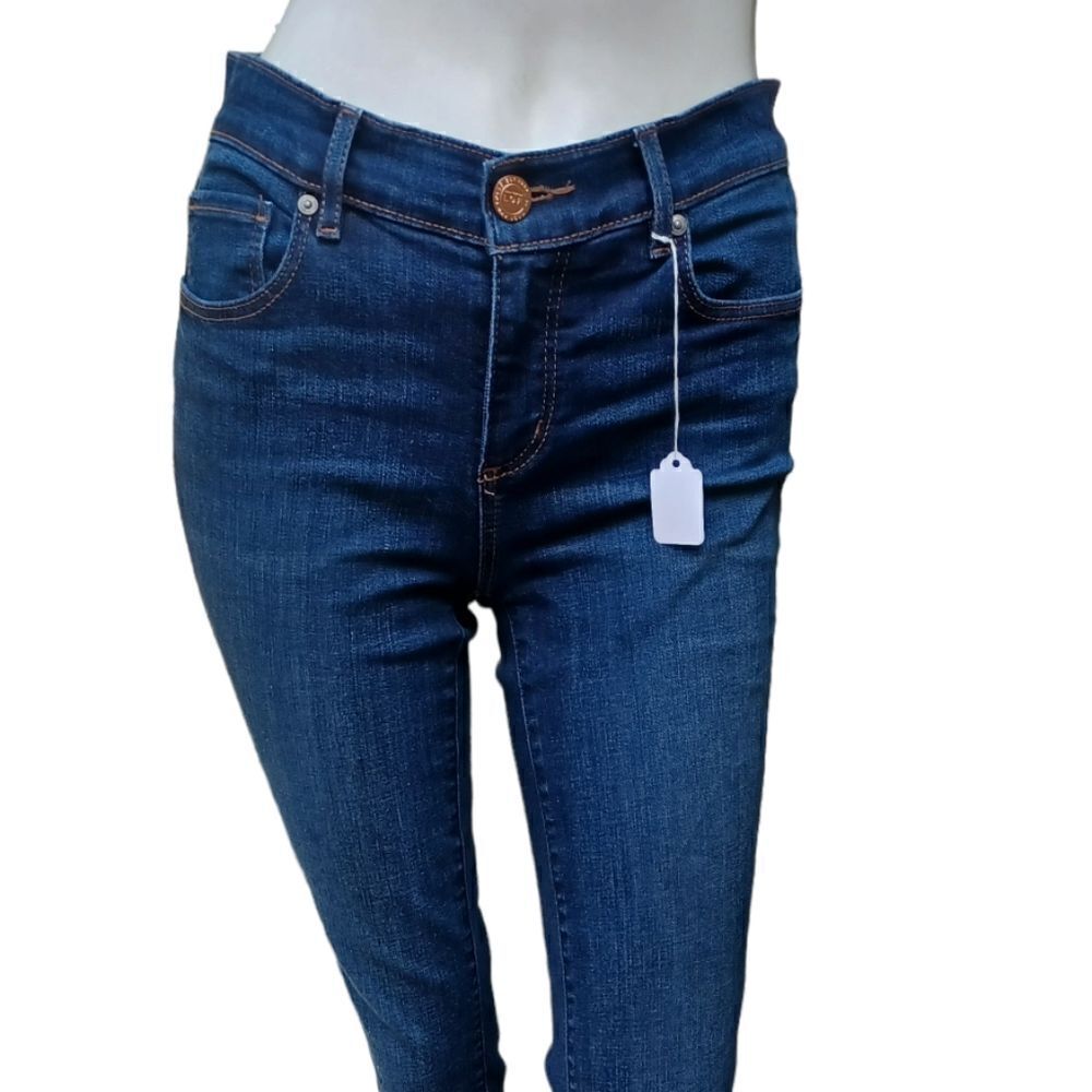 624620....Ann Taylor Loft Skinny Jeans Size  26/2, 27" Inseam 8" Rise