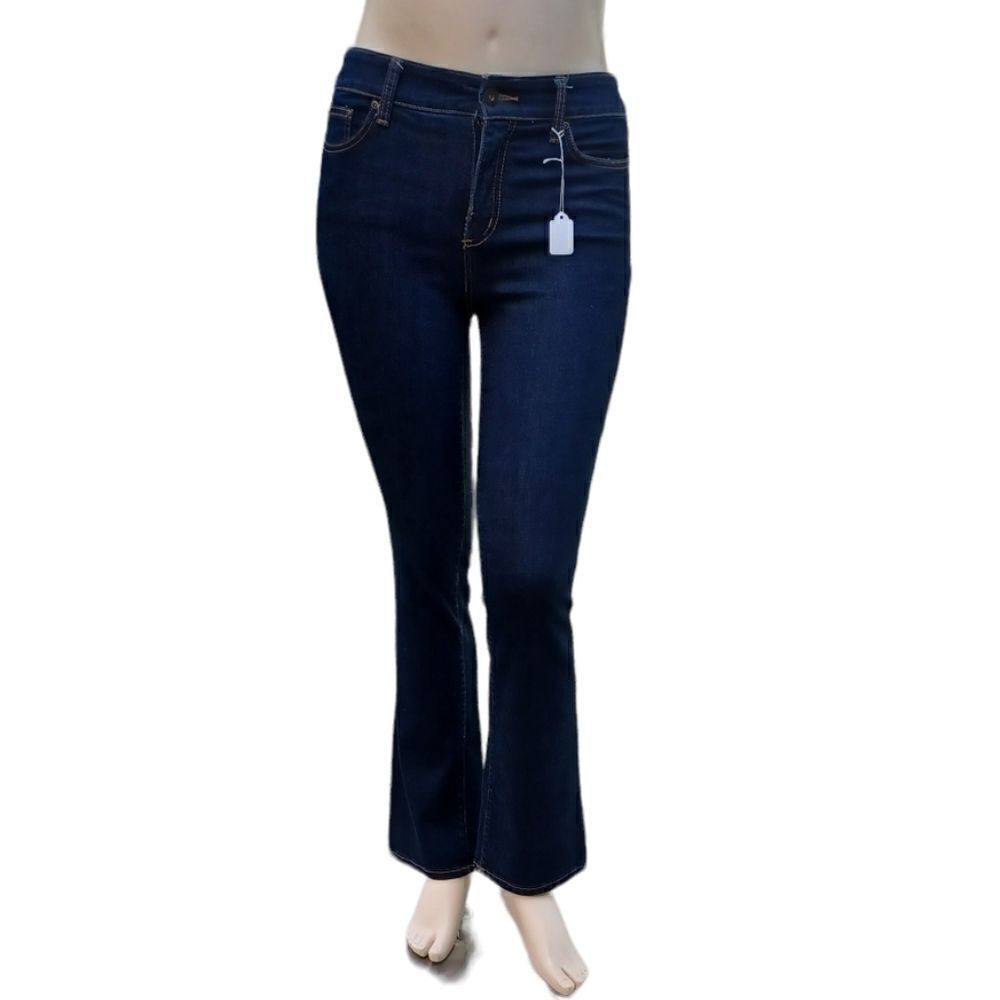 625120....St John's Bay Bootleg Jeans Size 8, W30" 29" Inseam 10"Rise
