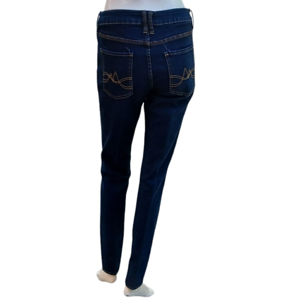 625220....NY&C Curvy Skinny Jeans Size 4