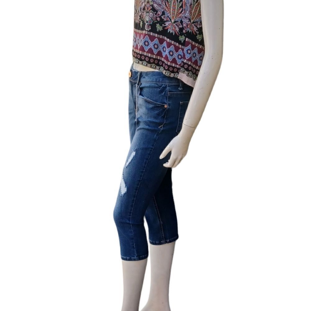 626133....I. Joah Sleeveless Paisley Top Size M