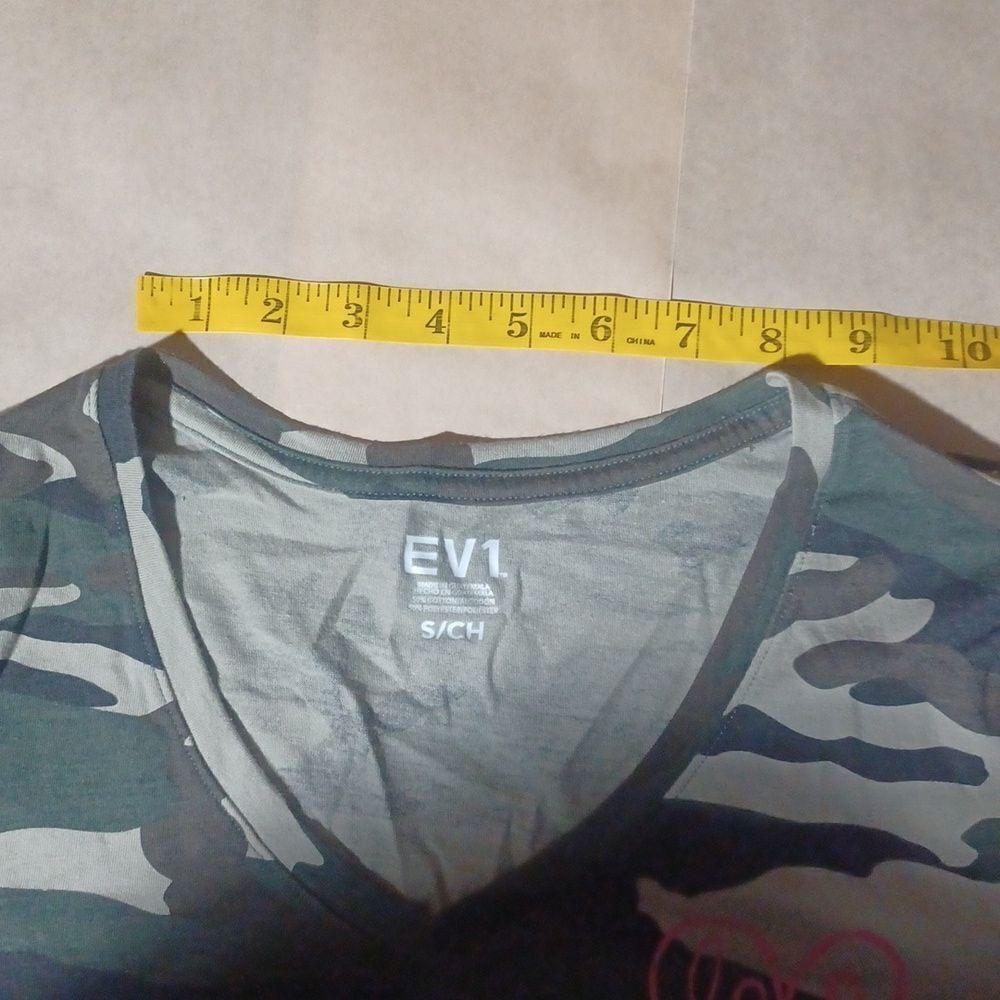 6260...EV1 Navy Green Camo Top Size S