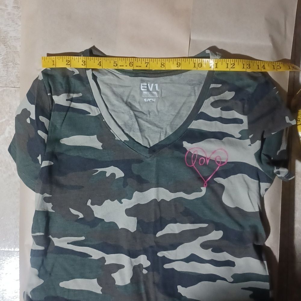 6260...EV1 Navy Green Camo Top Size S