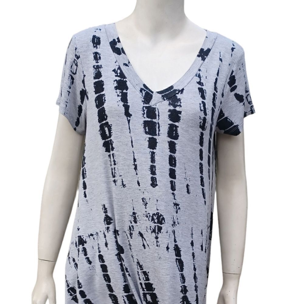 6264....B.L.E.U. Tunic Top Size Medium