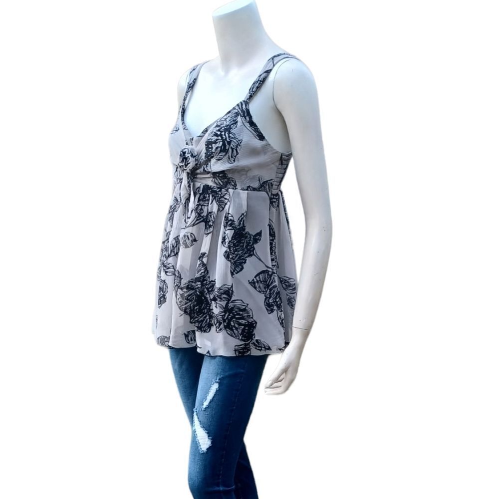 6266.....Karen Kane Babydoll Layered Top Size S