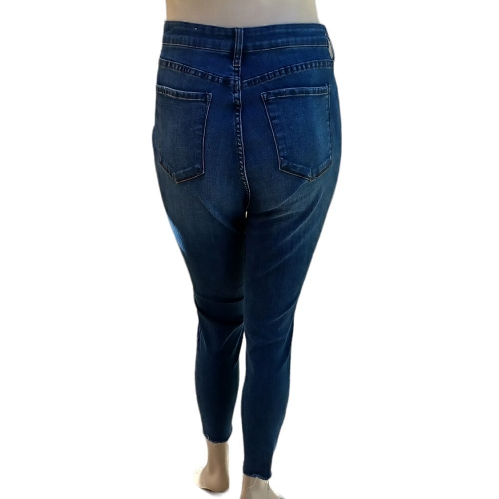 627438...STS Blue Skinny Jeans Size 34/18, 12"Rise