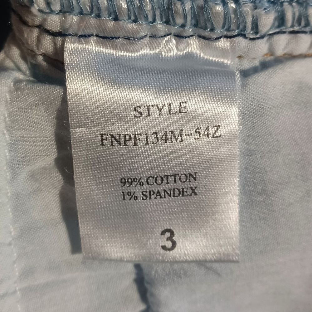 684145..Almost Famous Denim Patchwork Flare Jeans Size 3, W26" 30"Inseam  9"Rise
