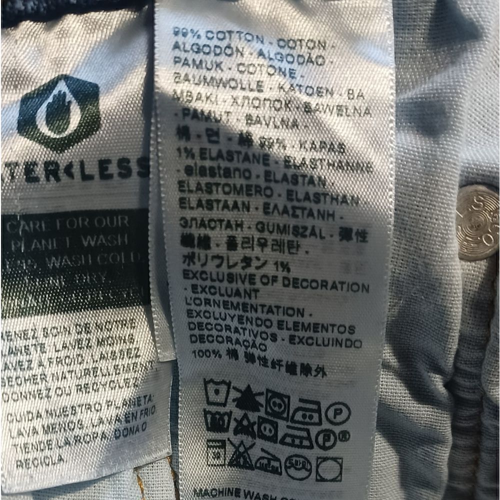 684045....Levi's 501 Skinny Jeans Size Small