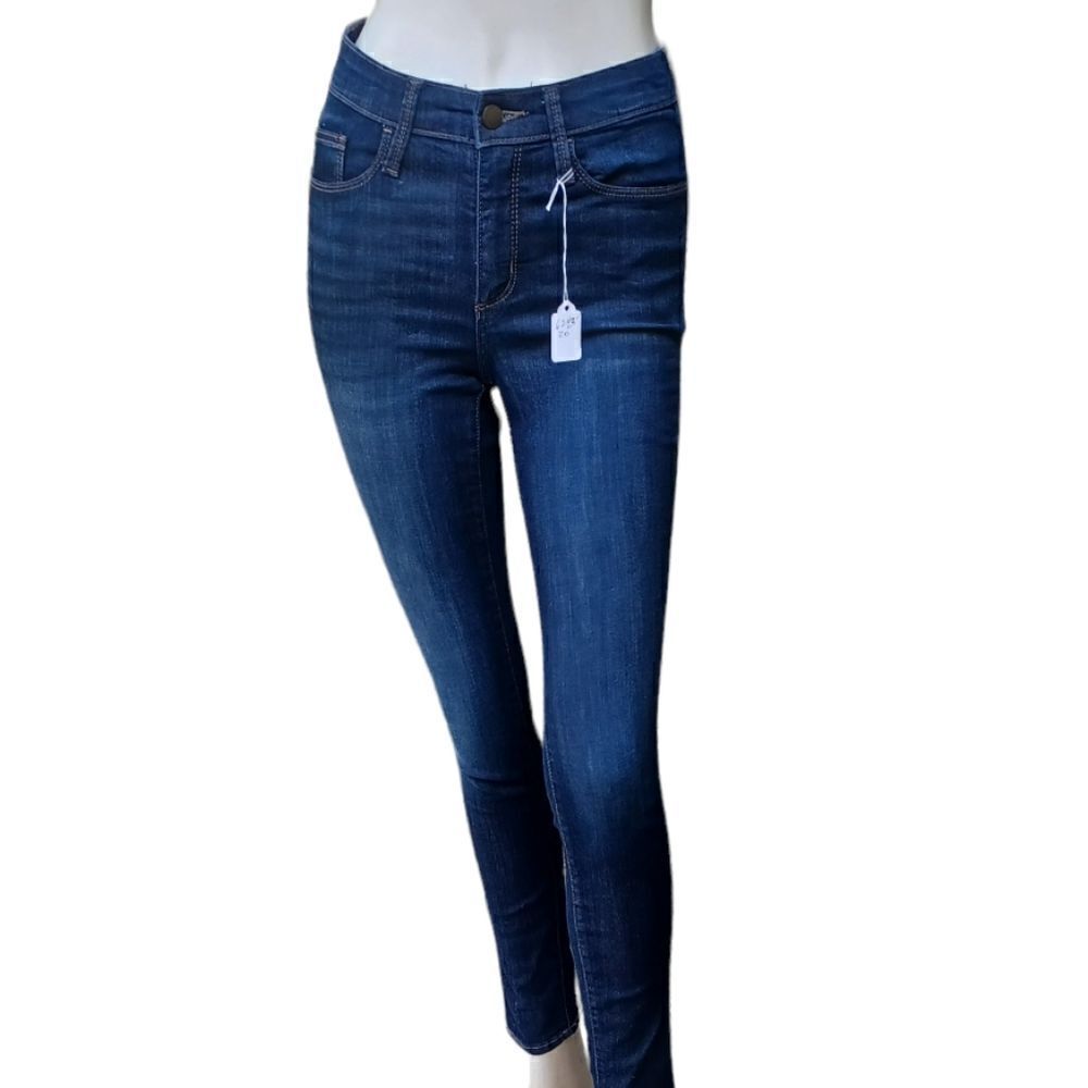 624320....Universal Thread Skinny Jeans Size 00/24R,  8" Rise