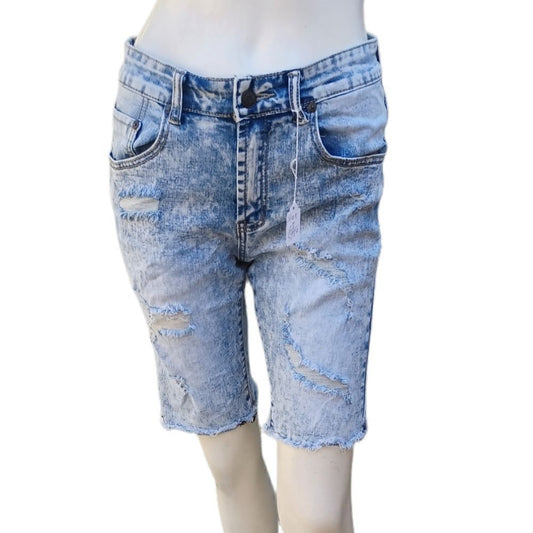 598230....Aeropostale Short Jeans Size 28, 26"W, 9"Inseam, 9"Rise