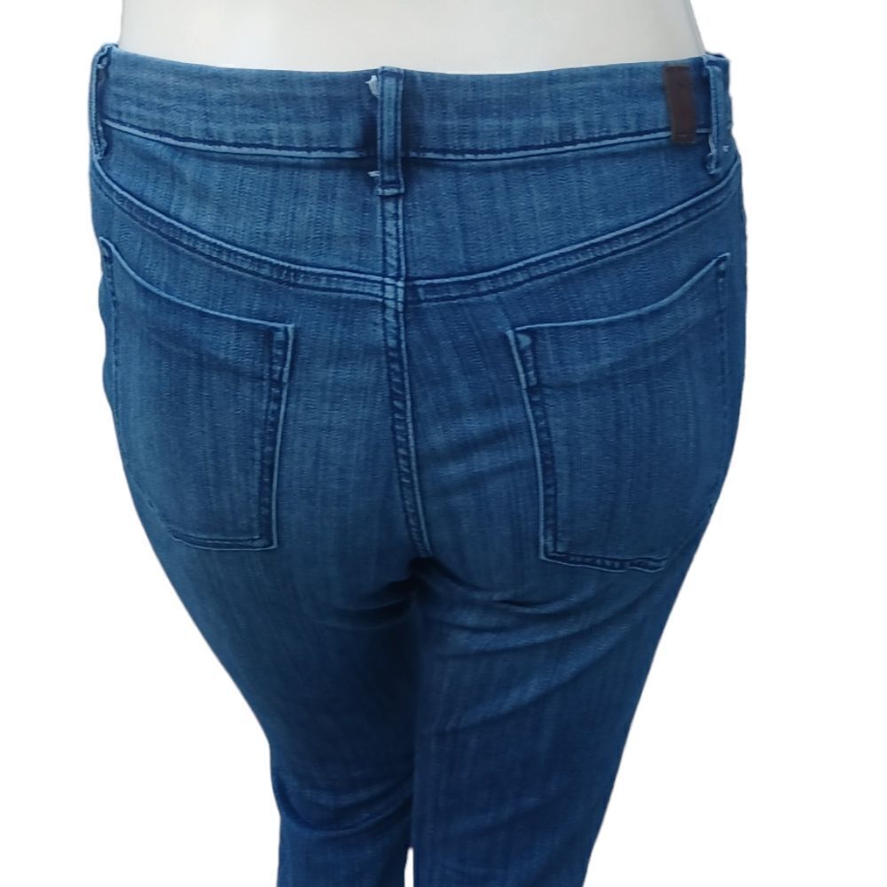 7002832.......Simply Vera Verawang Straight leg Capri Jeans Size 12