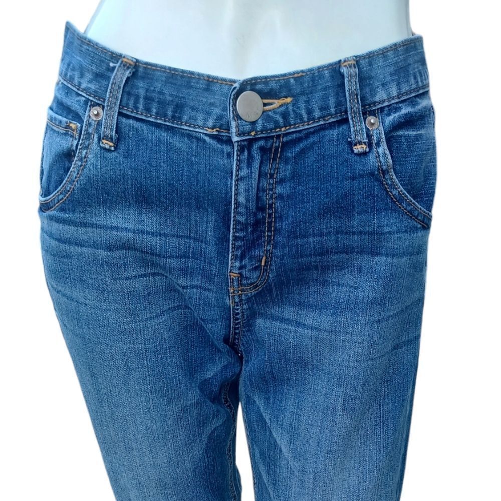 7001834.. Preowned Mossimo Premium Straight Leg Jeans Size 6, W30" 26"Inseam  9"Rise