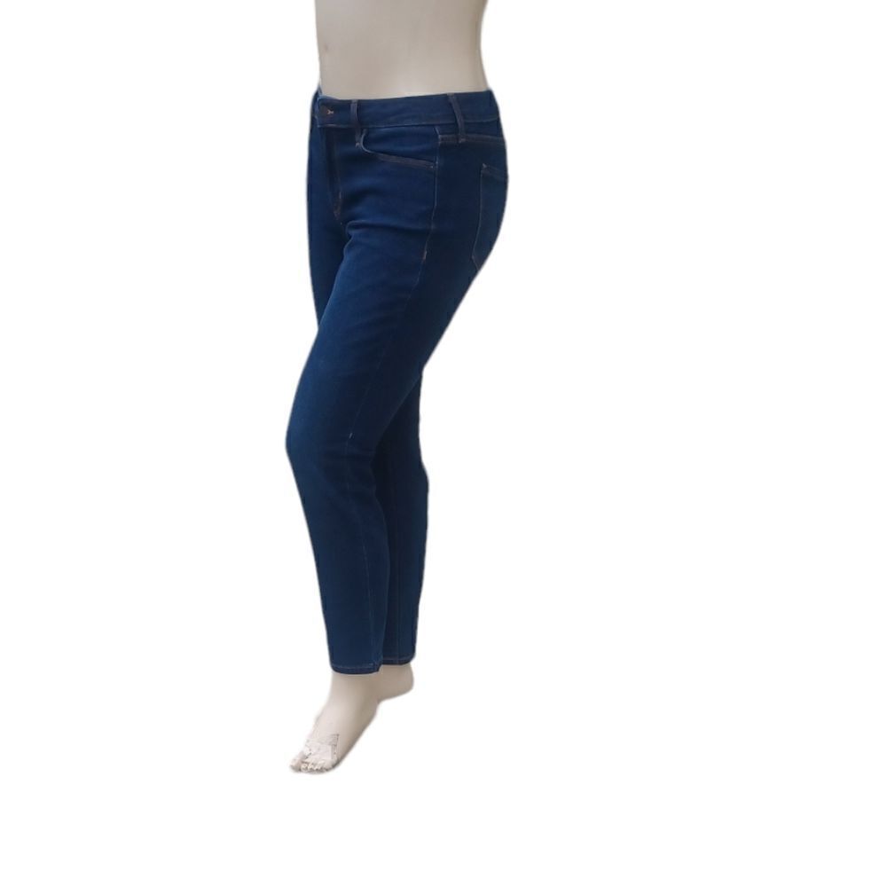 111322.....Old Navy Straight leg Jeans Size 10, W30" 28"Inseam  9"Rise