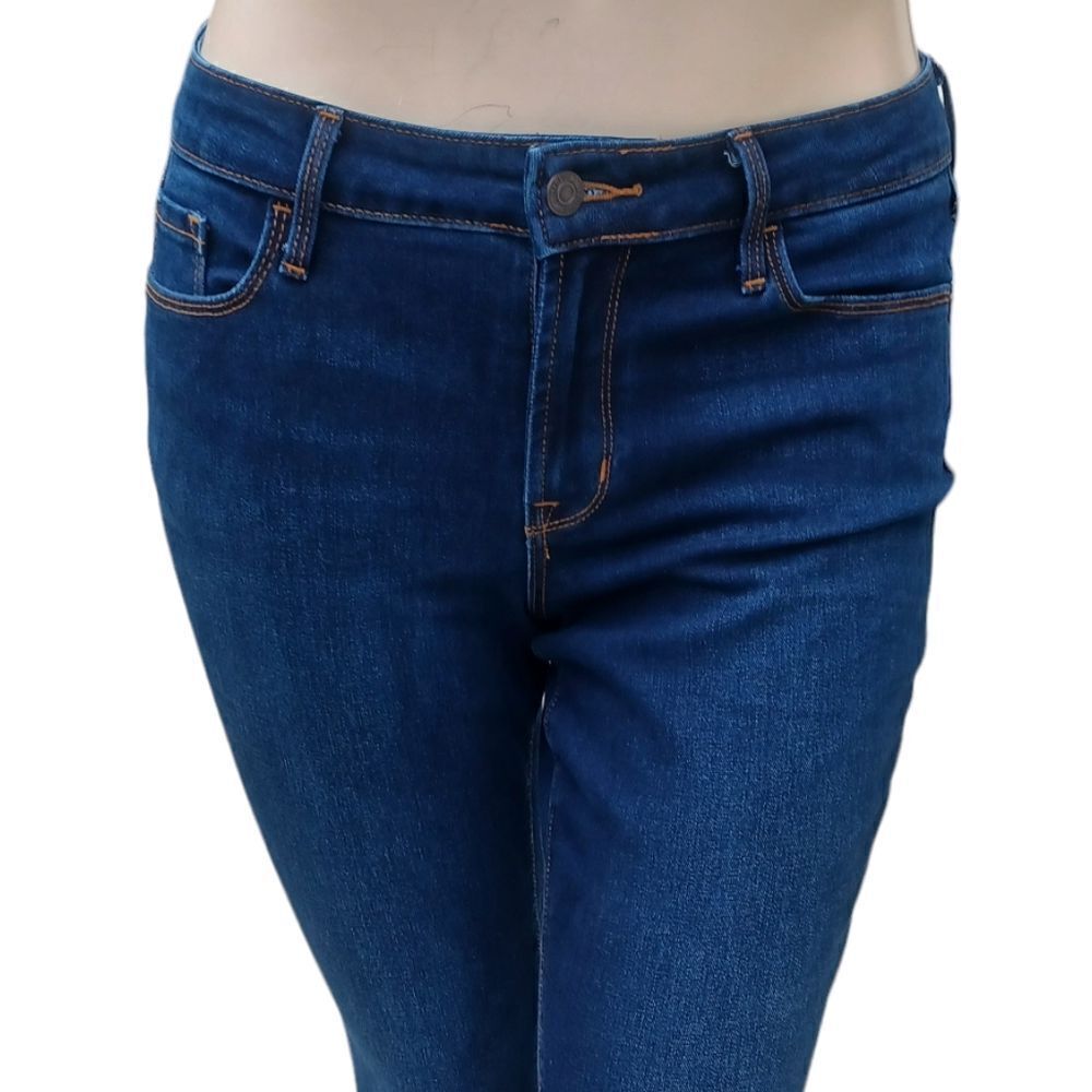 111322.....Old Navy Straight leg Jeans Size 10, W30" 28"Inseam  9"Rise