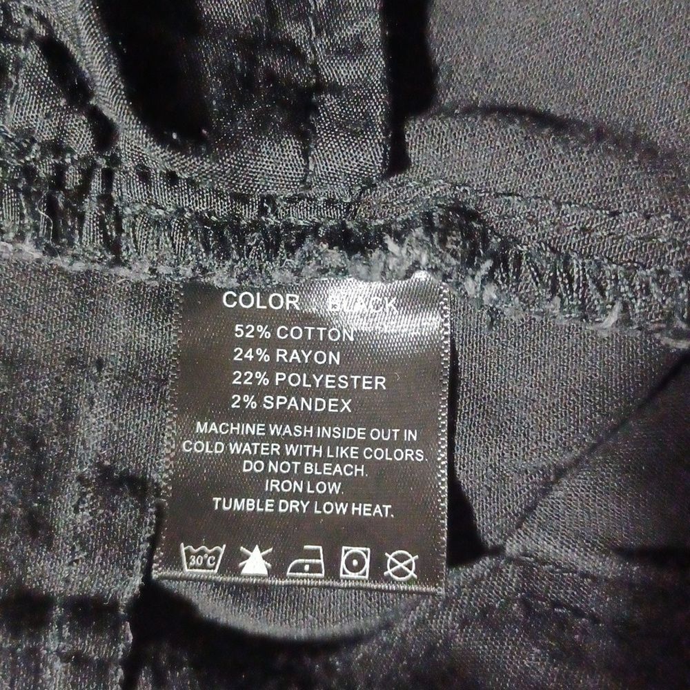 7002414.......Enjean Skinny Jeans Size 1