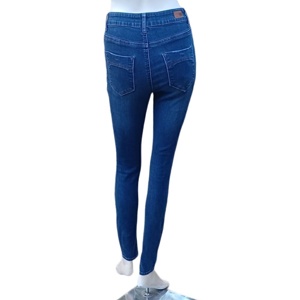 630237....RSQ Manhattan High-Rise Jeans Size 3, W23" 30" Inseam 9"Rise