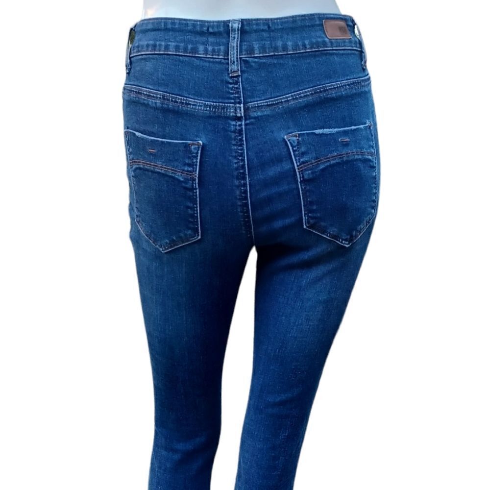 630237....RSQ Manhattan High-Rise Jeans Size 3, W23" 30" Inseam 9"Rise