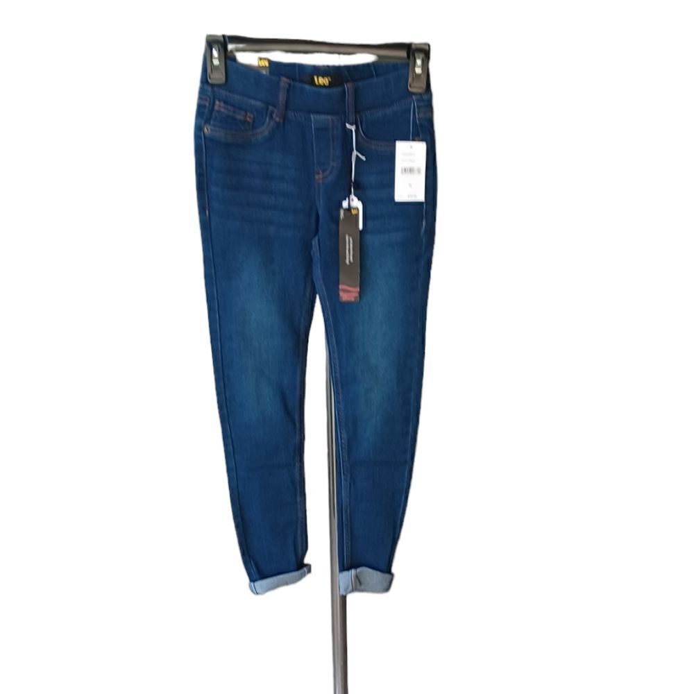67747...Lee Girl's Pull-On Denim Jeans Size Medium, W22" 24"Inseam 7"Rise