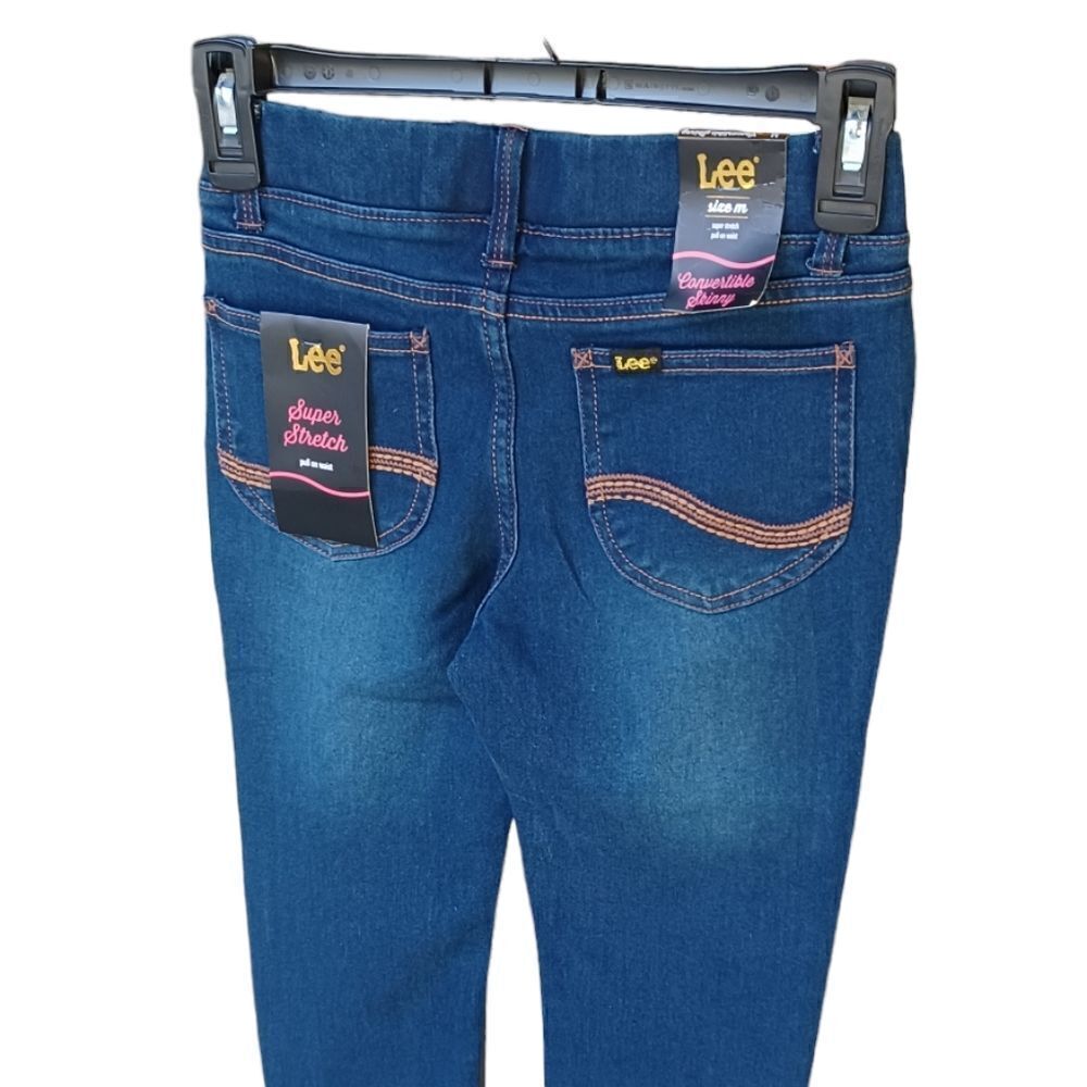 67747...Lee Girl's Pull-On Denim Jeans Size Medium, W22" 24"Inseam 7"Rise