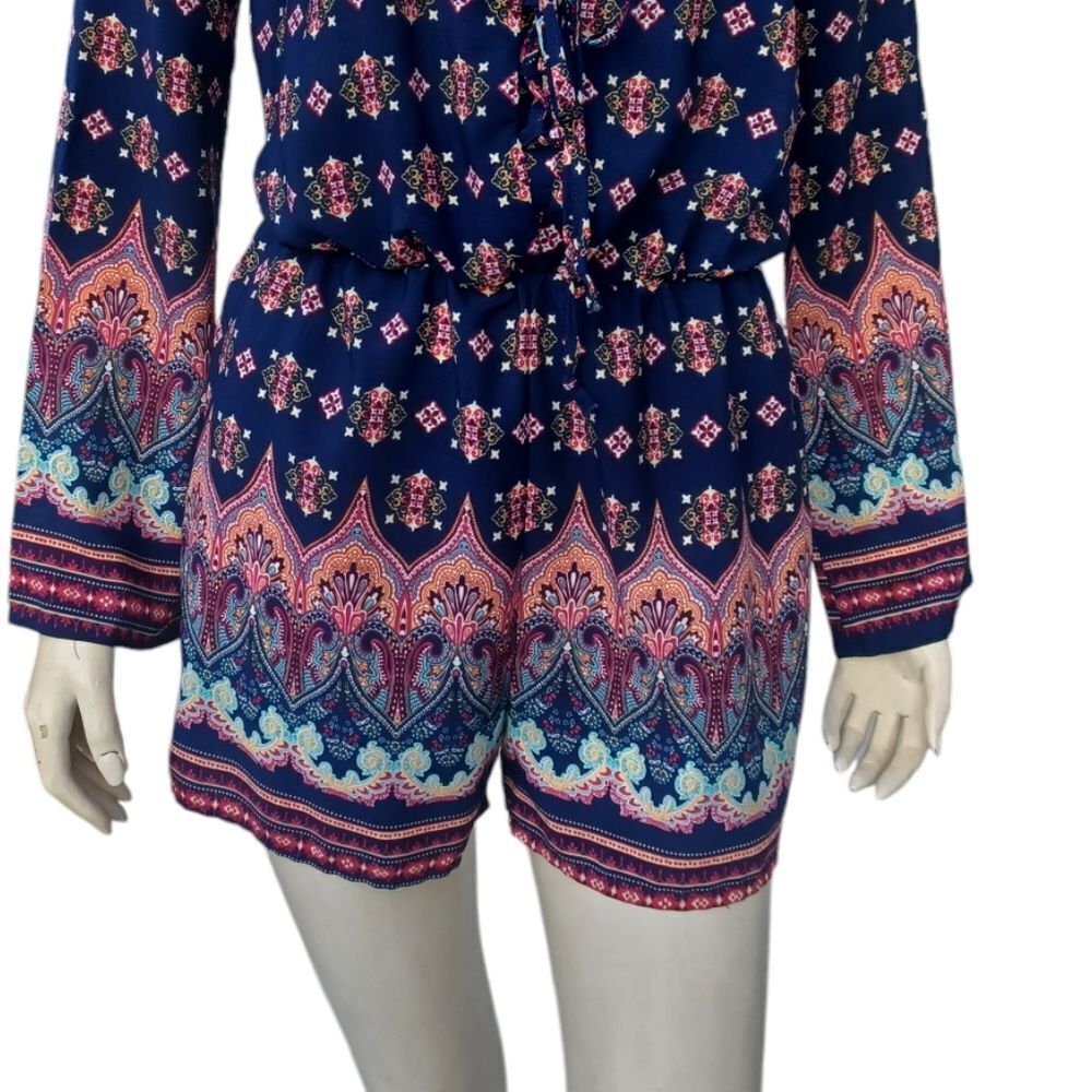 4170....Ladies Long Sleeves Paisley Romper Size Small