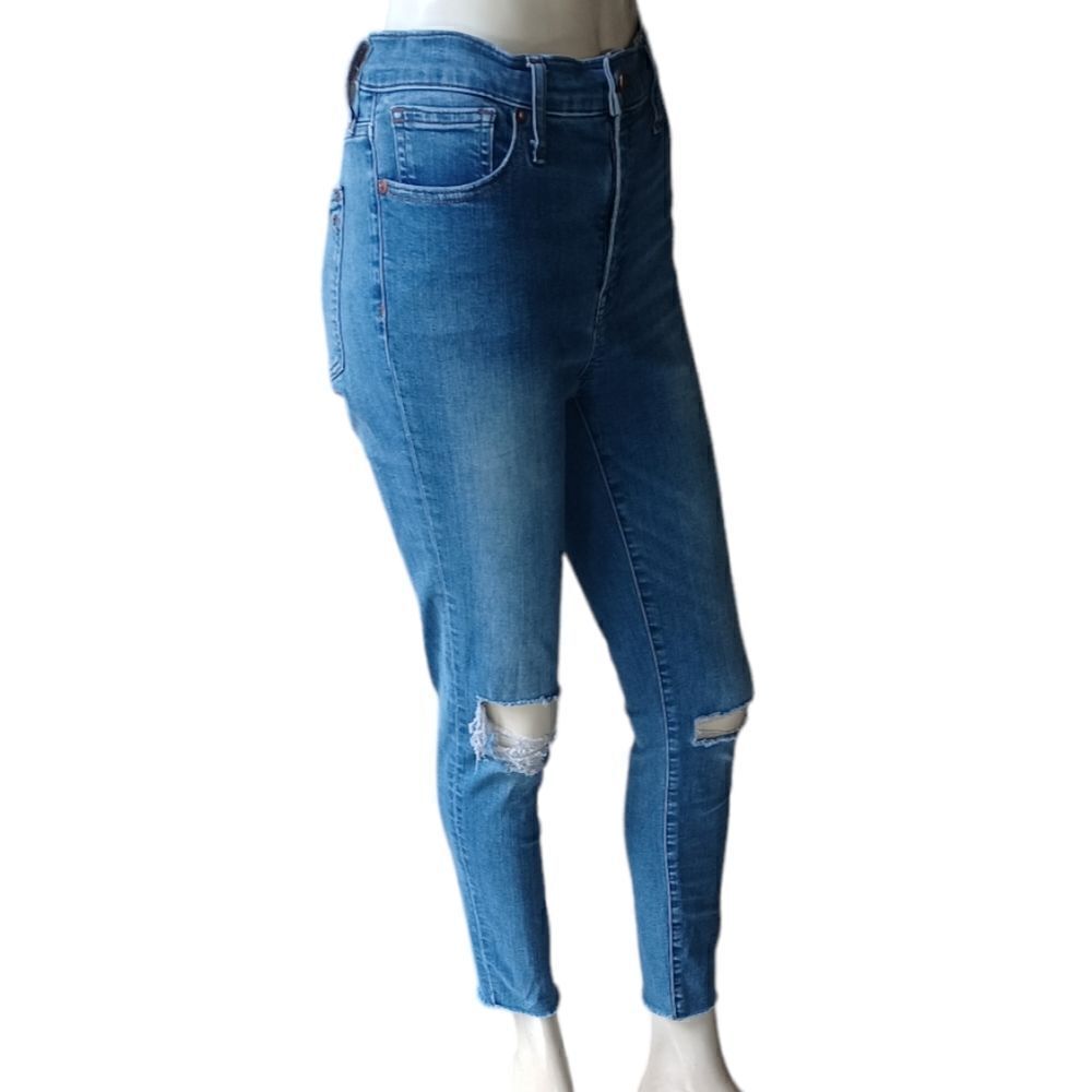 690647.........Madewell Skinny Jeans Size 29, 25 1/2"Inseam 9 1/2"Rise