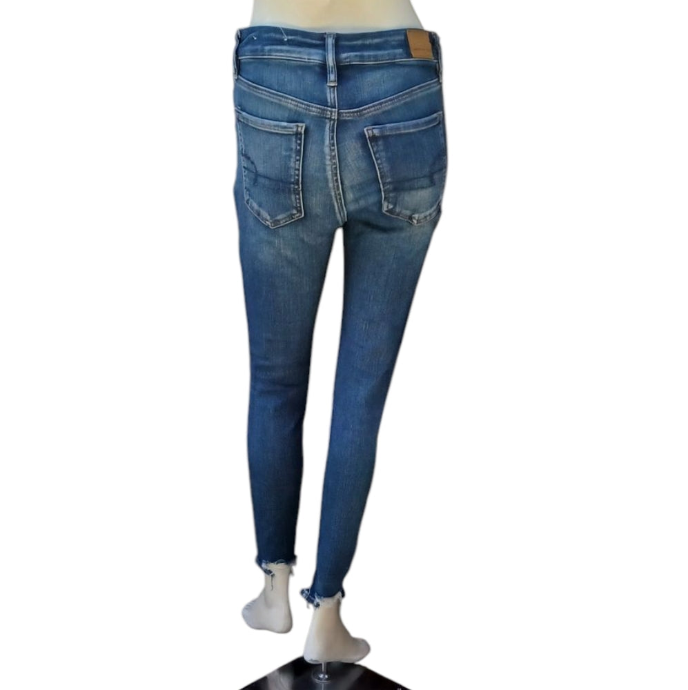 8196...American Eagle Skinny Jeans Size 4R, 26"W, 26" Inseam, 8"Rise
