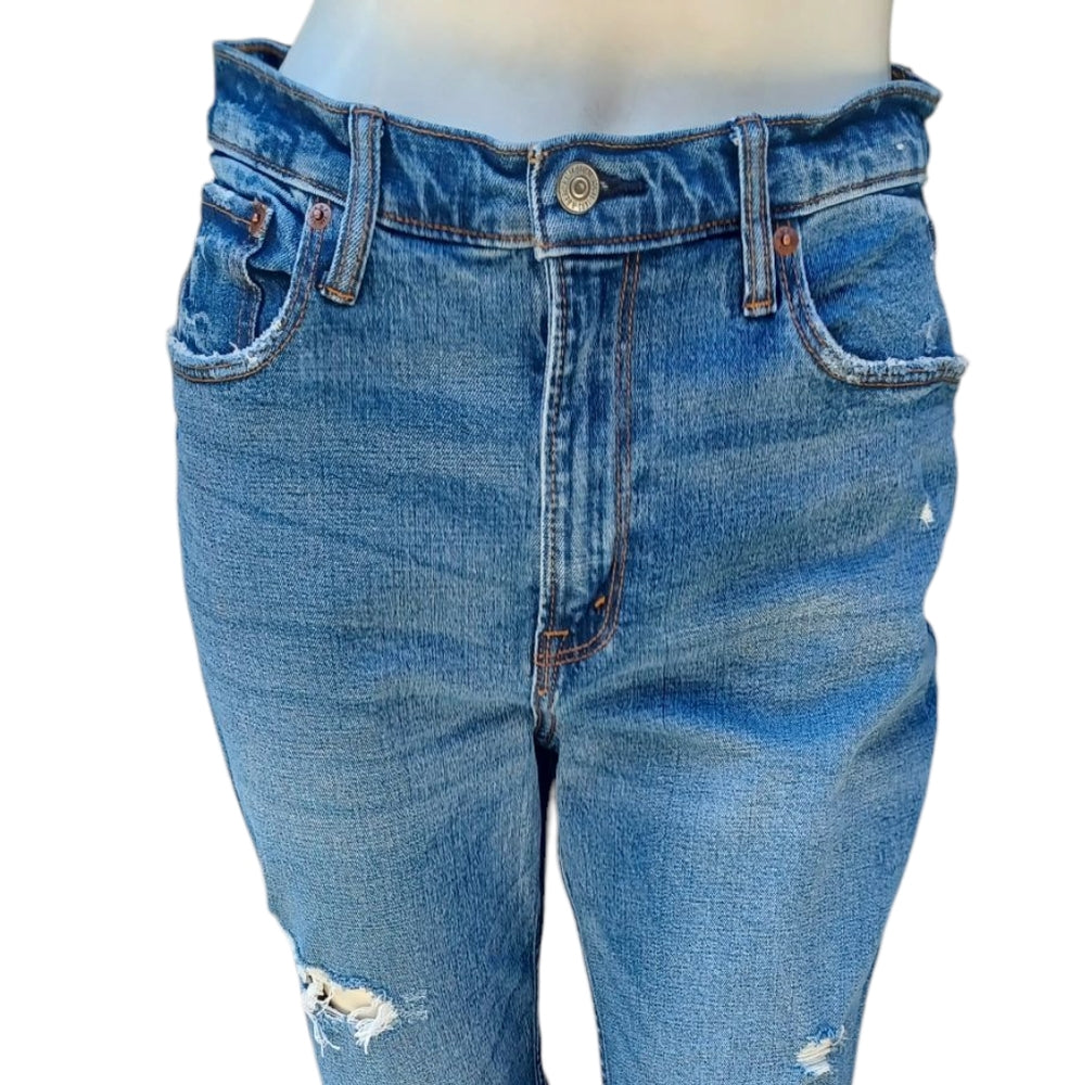 9002...Abercromie & Fitch Straight Leg Jeans Size 28/6S, 11"Rise
