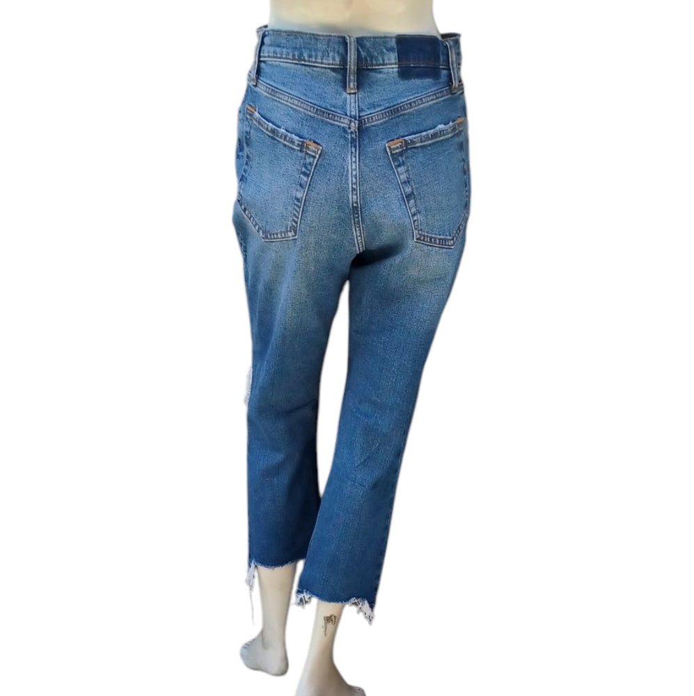9002...Abercromie & Fitch Straight Leg Jeans Size 28/6S, 11"Rise